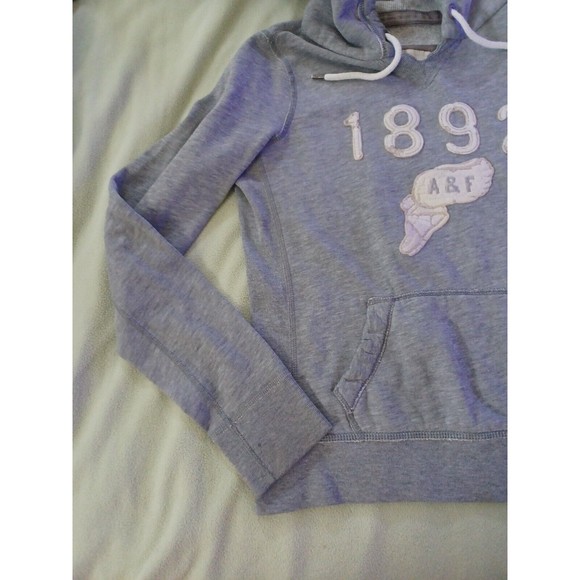 Abercrombie fitch womens large 1892 grey  distressed sewn on letters hoo… - Picture 4 of 8